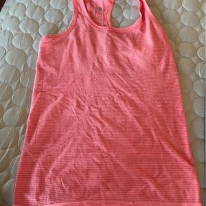 Size 4 racer back lululemon top